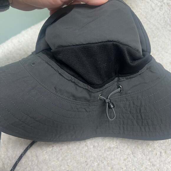 The North Face Horizon Breeze Brim Hat in Asphalt Grey - Picture 6 of 6